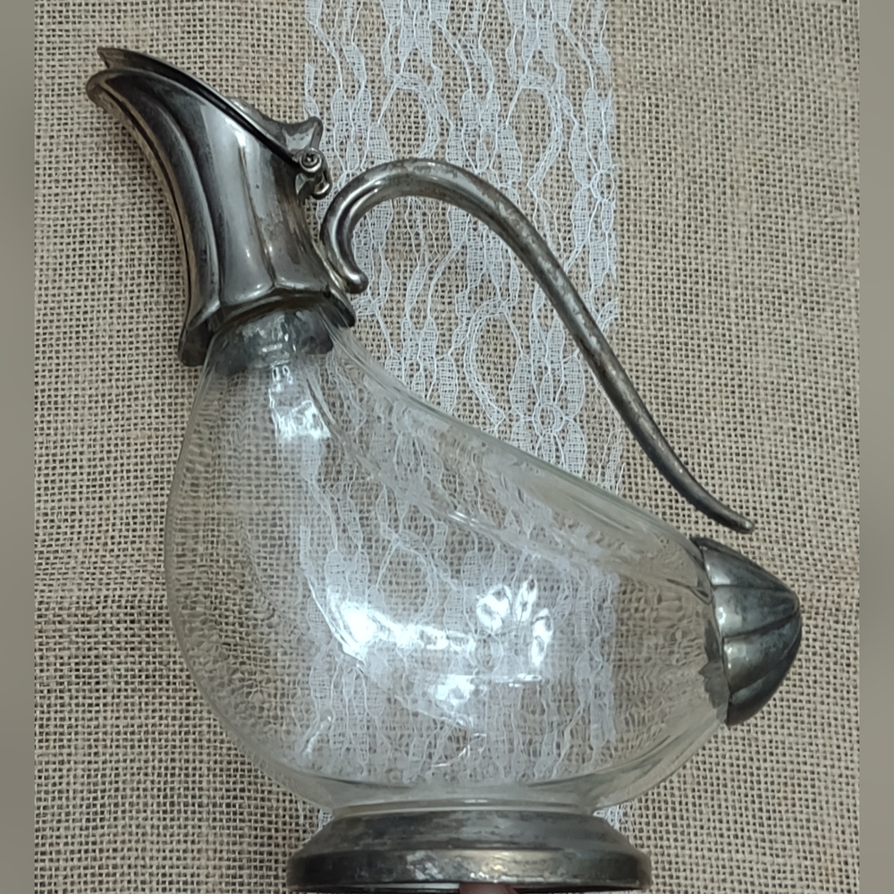 1940s wine decanter